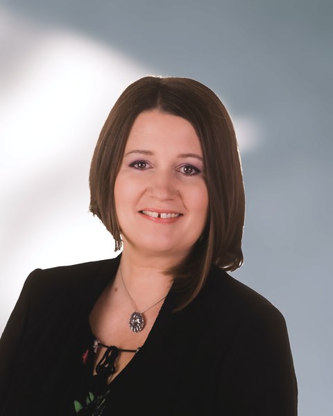 Miskó Diana portréja